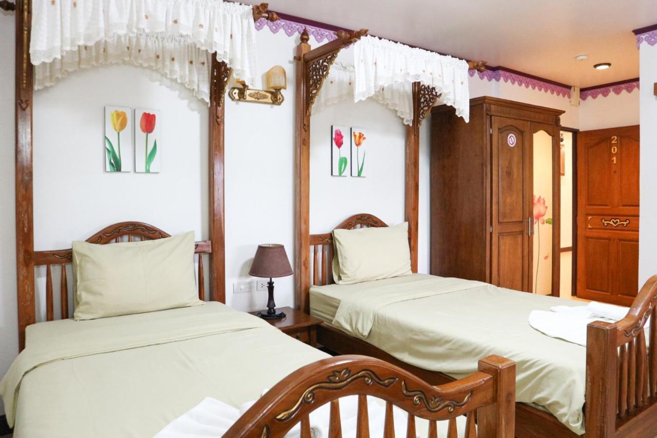 Ban Ao Thong Hotel Trang Exterior foto