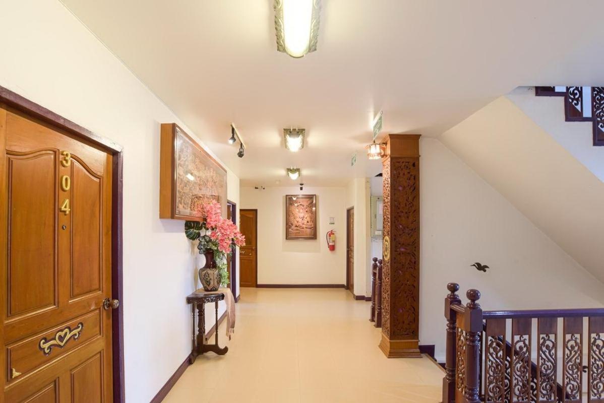 Ban Ao Thong Hotel Trang Exterior foto