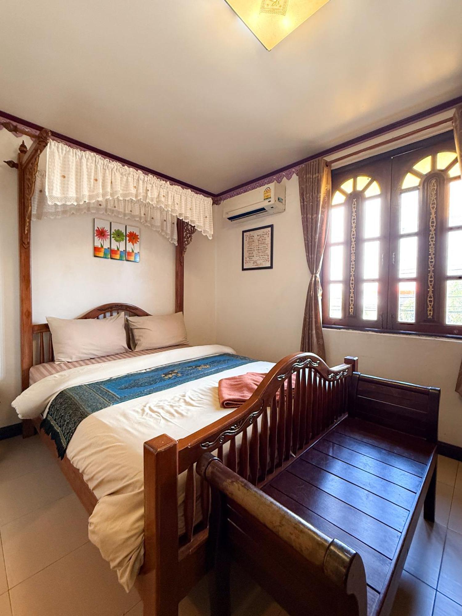 Ban Ao Thong Hotel Trang Exterior foto
