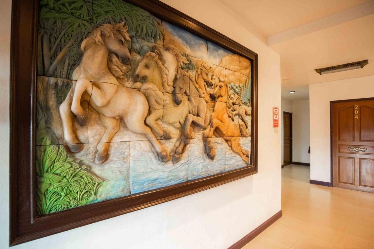 Ban Ao Thong Hotel Trang Exterior foto